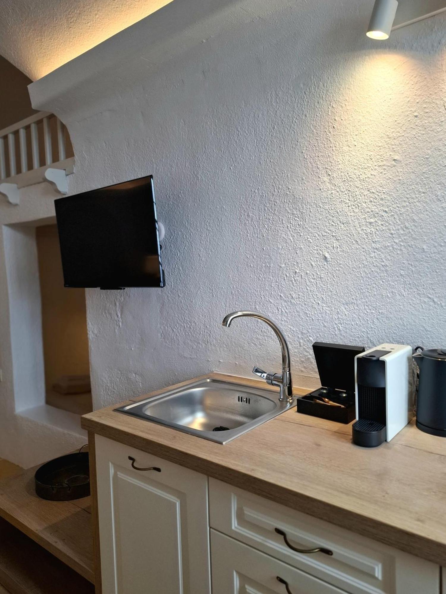 Mardanza Krokos Suites Imerovigli  Zewnętrze zdjęcie